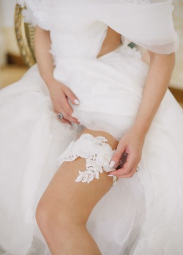 Svatební podvazek GERBERA