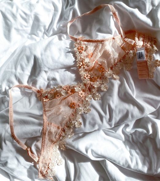 Braletka, Losového odstínu